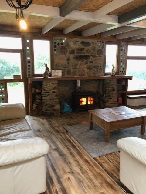 Rabbits 1Or 2 Bedroom Hobbit Style Hillset Earthen Dartmoor Eco Home South Brent Ngoại thất bức ảnh